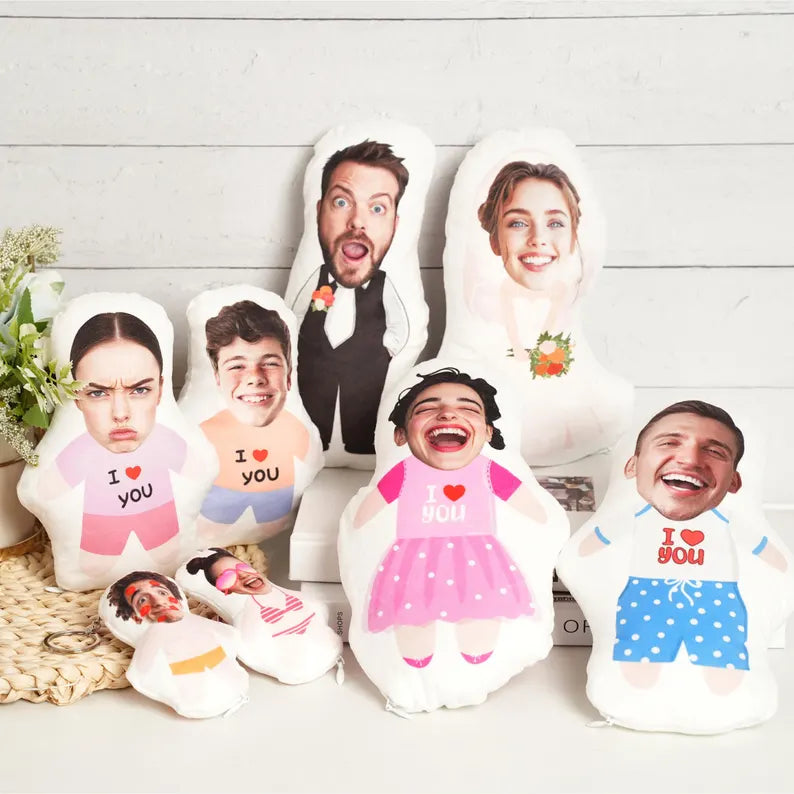 Almohada de Cara Fea Humanoide – Cojín de Broma 3D con Cuerpo Personalizado