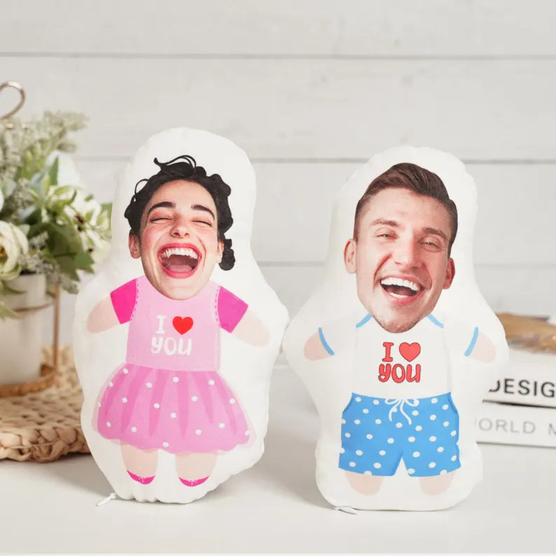 Almohada de Cara Fea Humanoide – Cojín de Broma 3D con Cuerpo Personalizado