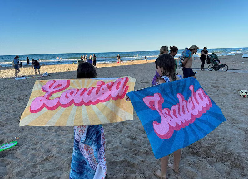 Toalla de Playa Personalizada Retro Groovy – Manta de Baño con Nombre